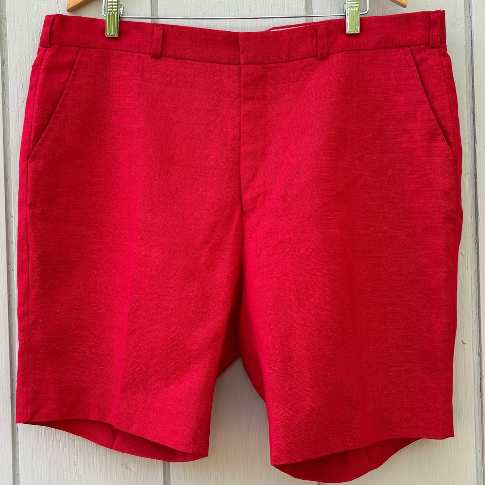 ARCHIE BROWN & SON of Bermuda—VTG Red Linen Shorts—41—High Rise—Moygashel—RARE